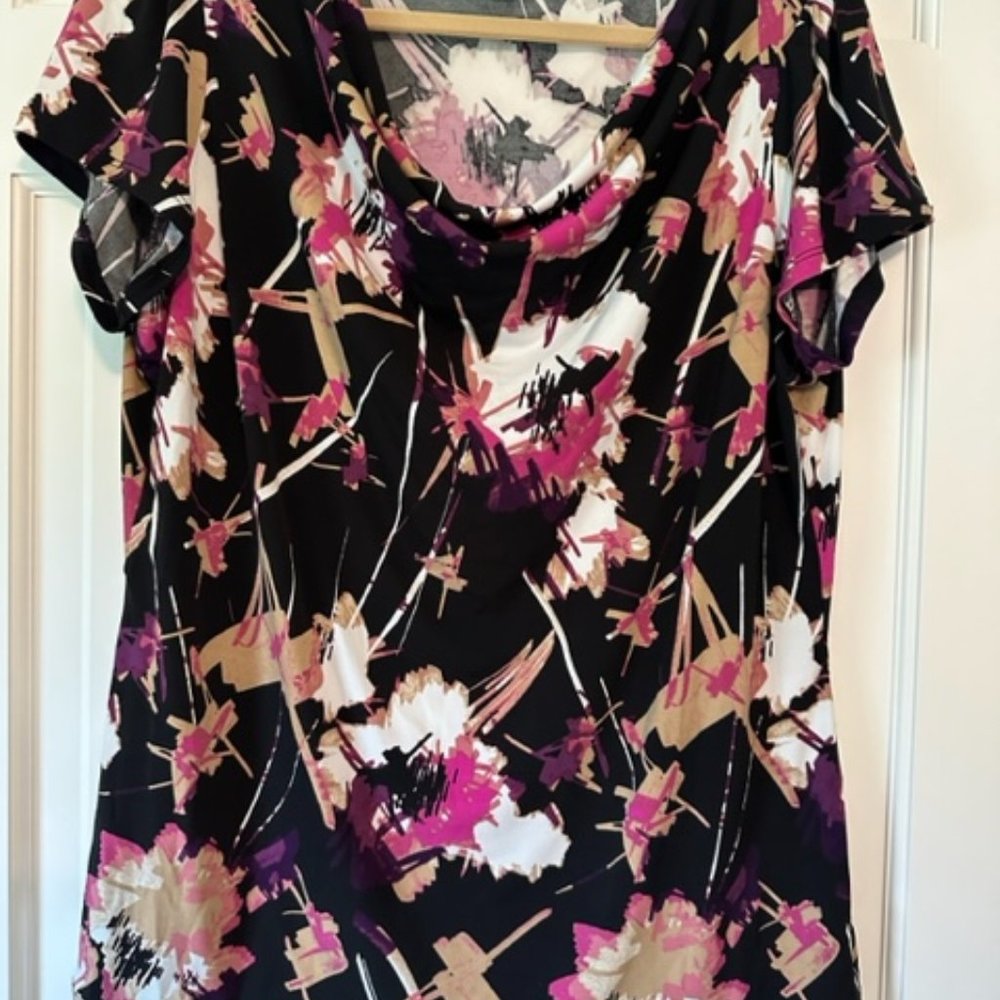 East 5th Size XL Short Sleeve Cowl Neck Never Worn